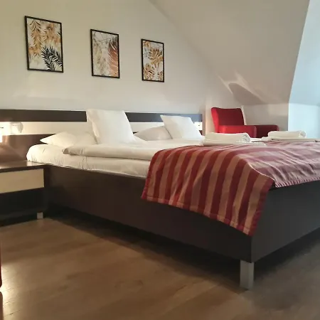 Apartman Athos - Отель Бешенёва