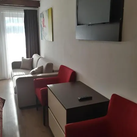 Apartman Athos - Отель *