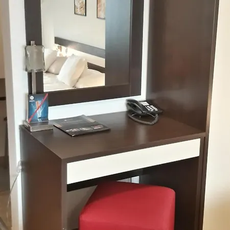 Отель Apartman Athos - Бешенёва